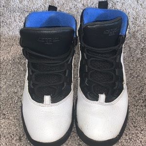 Air Jordan gym shoes YOUTH